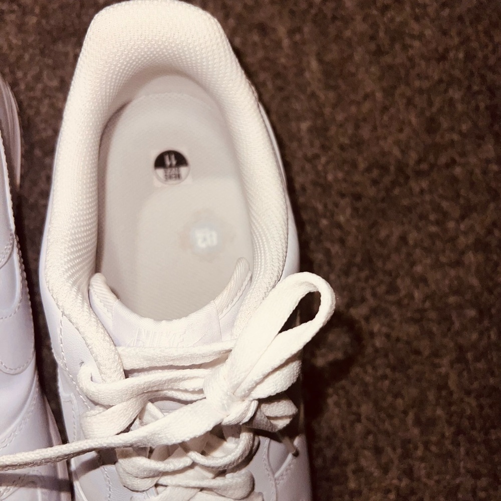 Nike Men's AF1 White Sneakers - Picture 3 of 5